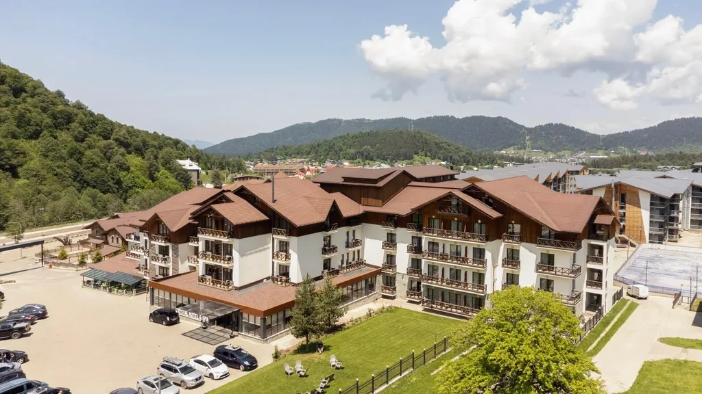 Crystal Hotel & Spa — Property from above