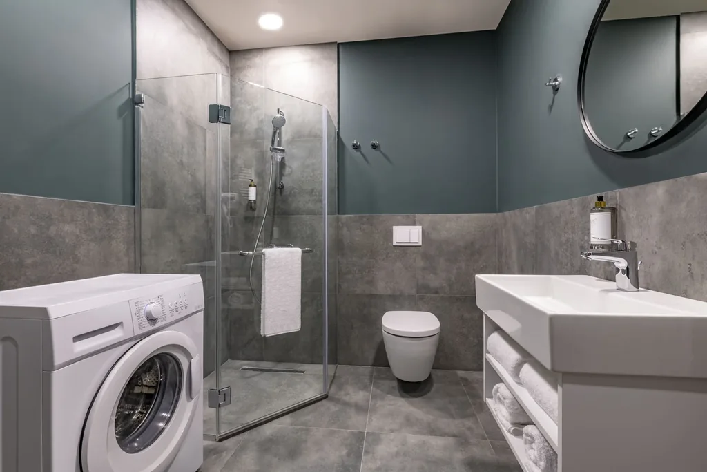 Dialog Kokhta — Bathroom