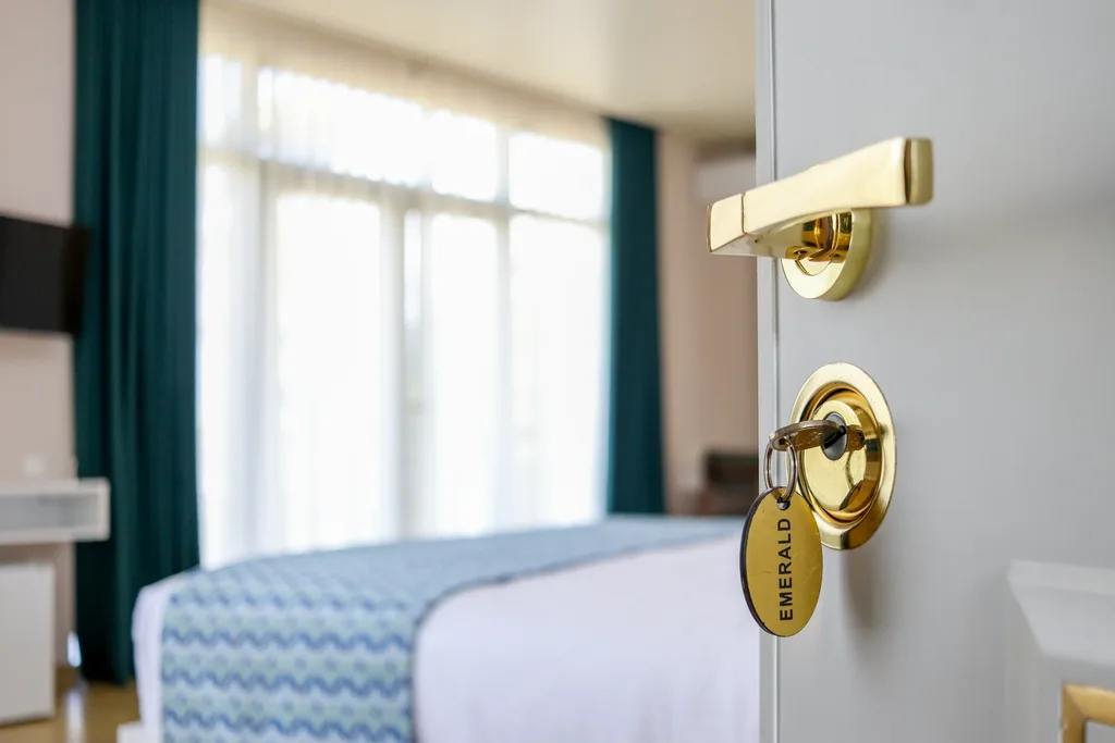 Emerald Borjomi — Guest room
