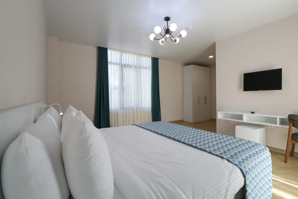 Emerald Borjomi — Guest room