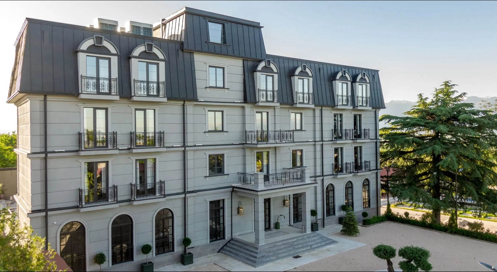 Esquisse Design Hotel — Hotel exterior