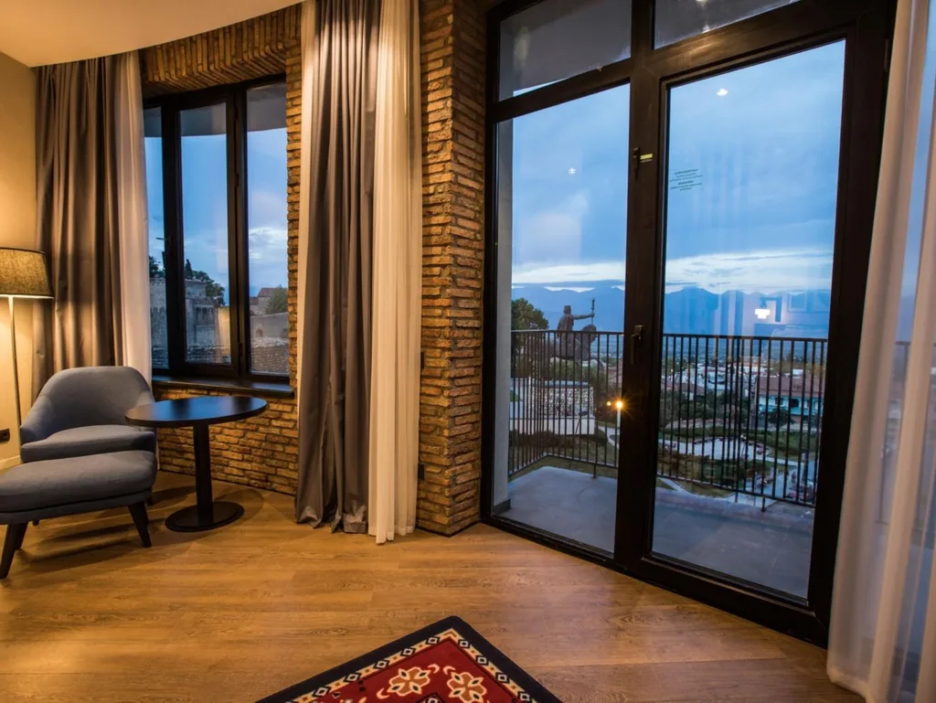 Holiday Inn Telavi — Guest room
