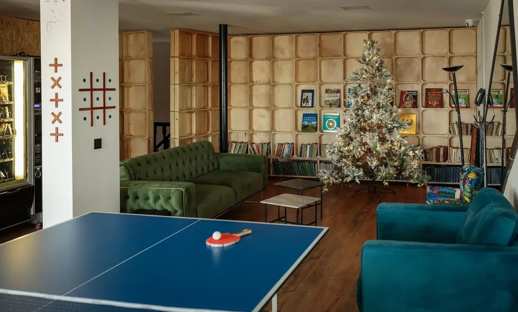 Hydeout Bakuriani — Games and leisure area