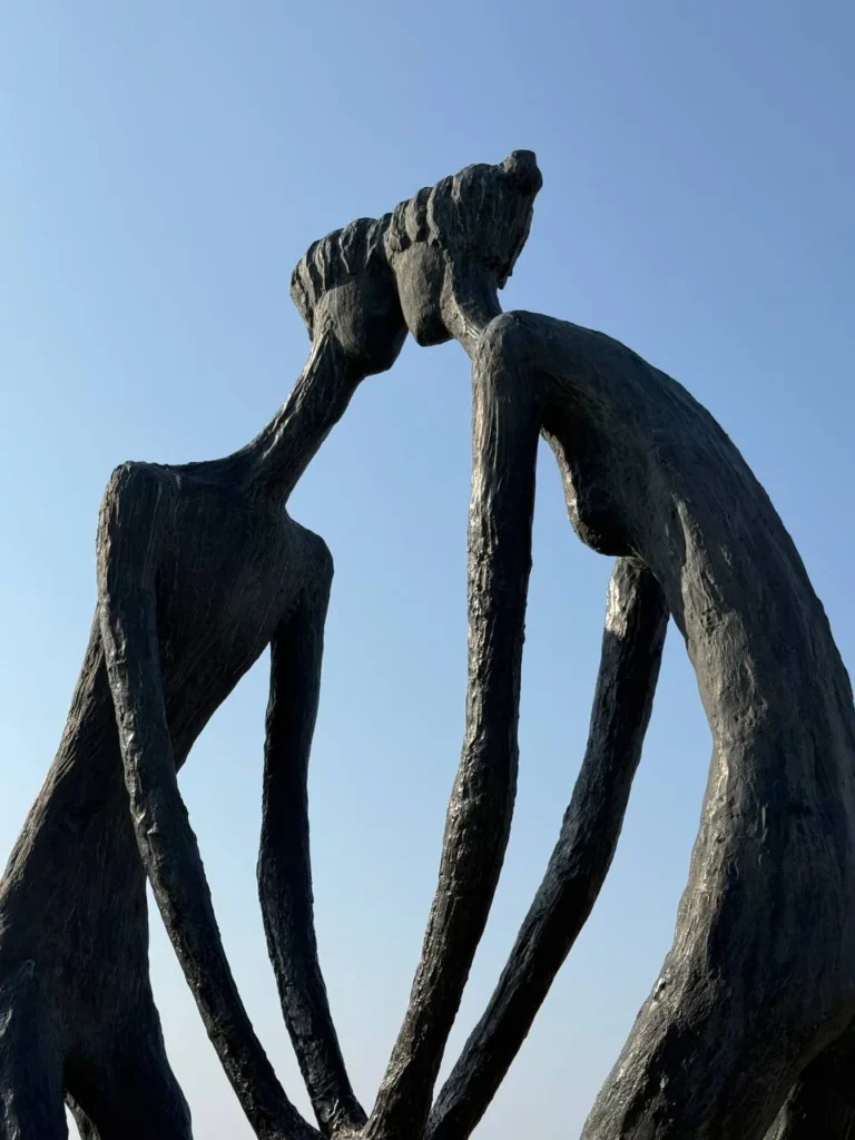 Ali and Nino sculpture on the Batumi waterfront.
