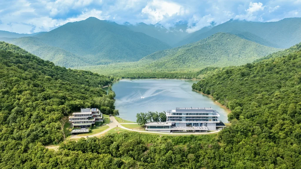 Kvareli Lake Resort — Property from above