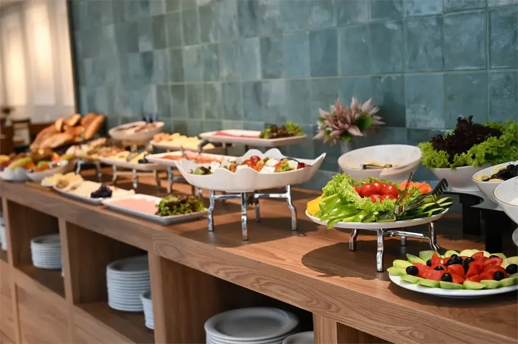 Landmark Boutique Hotel — Breakfast
