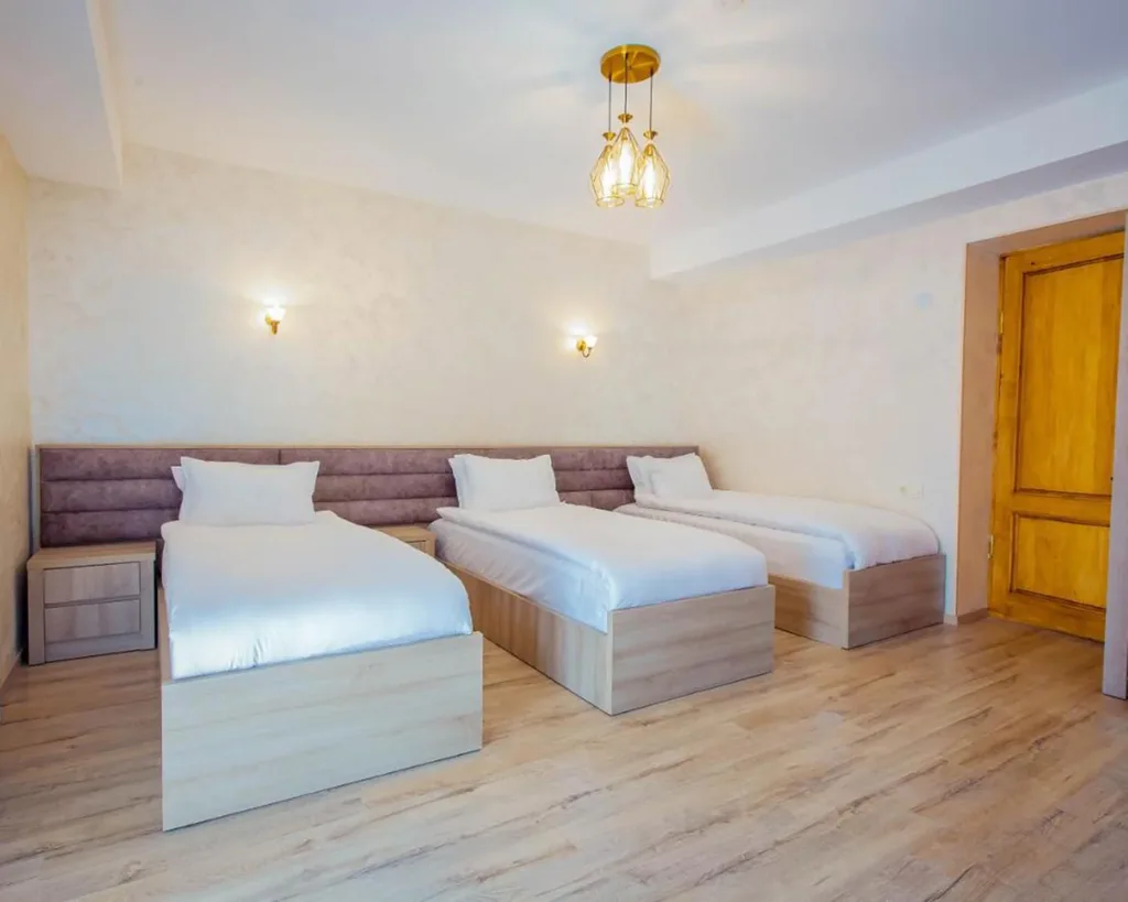 Mestia Inn — Family room