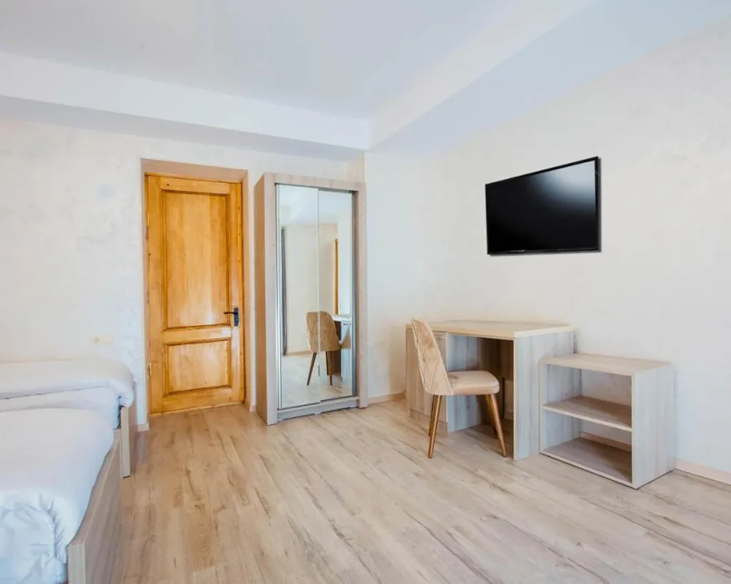 Mestia Inn — Guest room