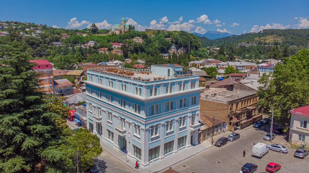 Newport Hotel Kutaisi — Hotel exterior