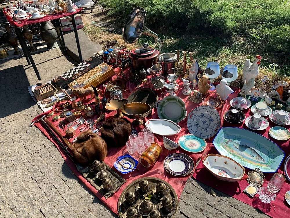 Dry Bridge Flea Market