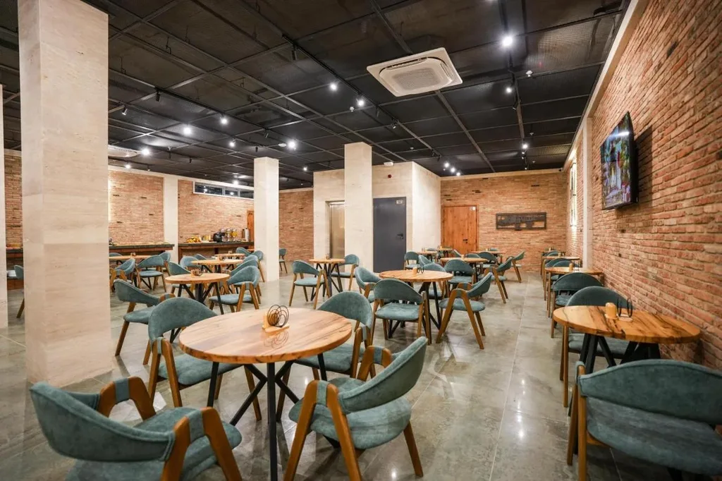 Steel Tower Borjomi — Restaurant