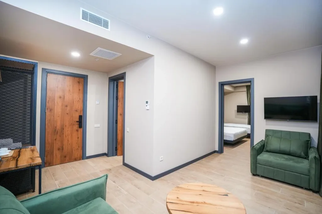 Steel Tower Borjomi — Guest room