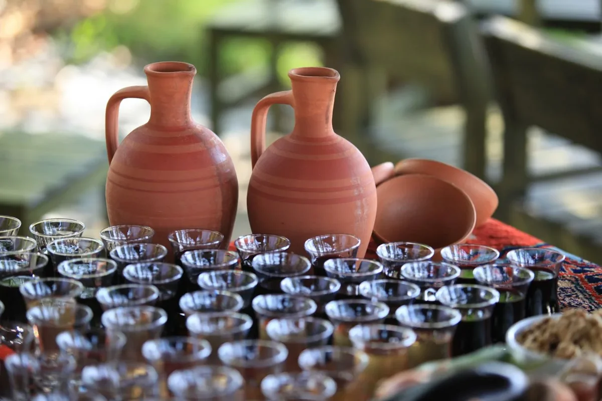 Georgian wine tasting with traditional clay pitchers